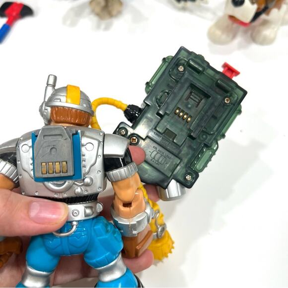 Fisher Price Rescue Heros Vintage Lot with Rescue Pets Accesories Backpacks etc - Picture 10 of 14